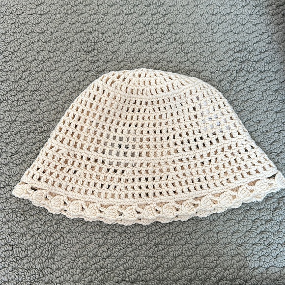 The Garment Crochet-Knit Bucket Hat - Picture 2 of 7